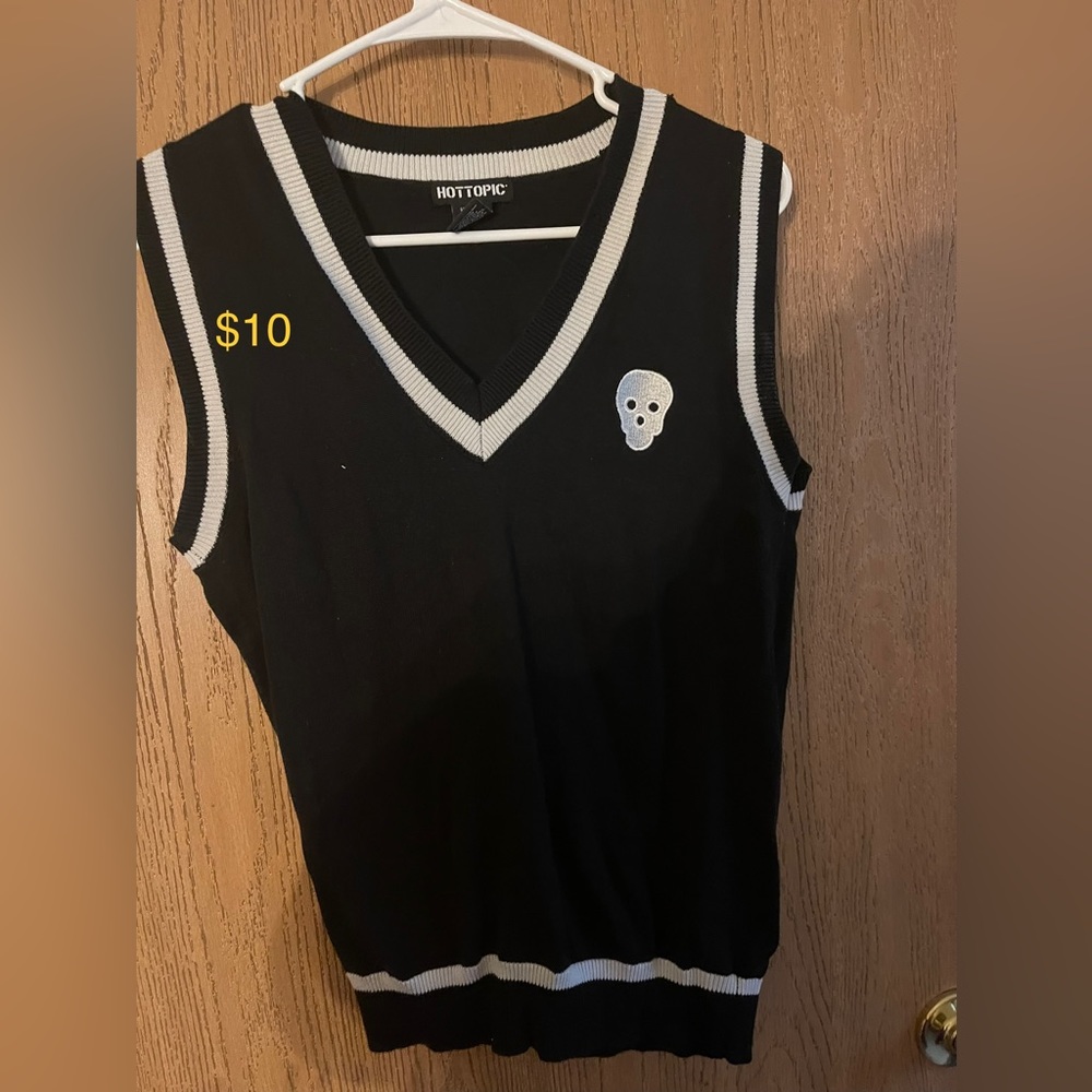 Hot topic sweater vest